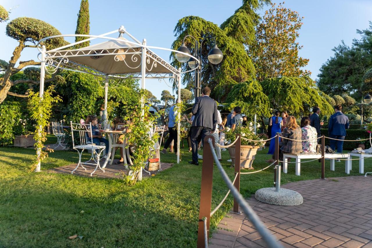 Unica Assisi Agri-Charming House Panzió Kültér fotó